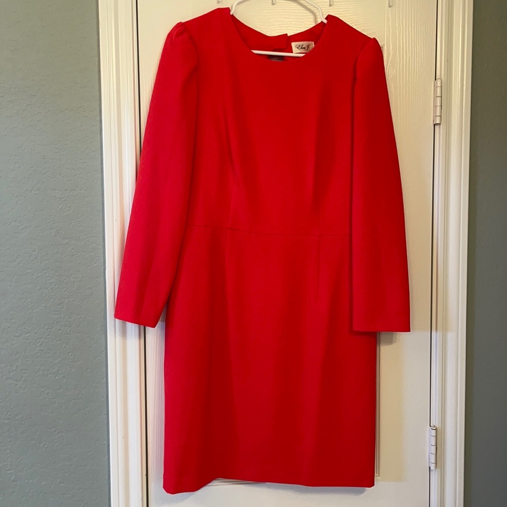 New with tags Eliza J long sleeve bow back dress